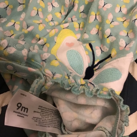 Carter’s Romper onesies - 9 Mo. (3x total) - Picture 4 of 6